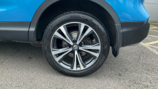 Nissan Qashqai 1.6 DiG-T N-Connecta 5dr Petrol Hatchback